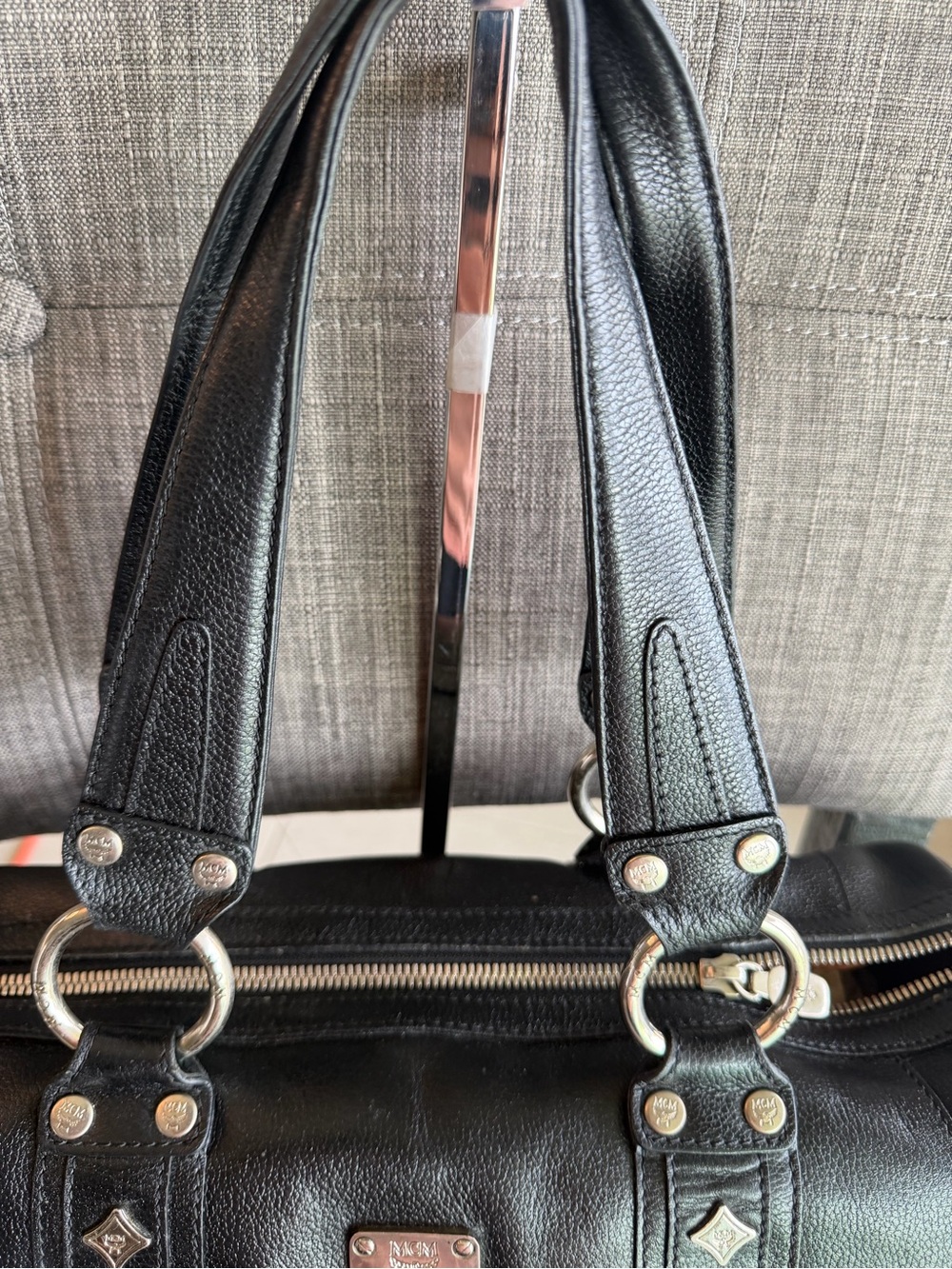 MCM Black Leather Barrel Shoulder Bag with Silver Accents - Picture 3 of 12